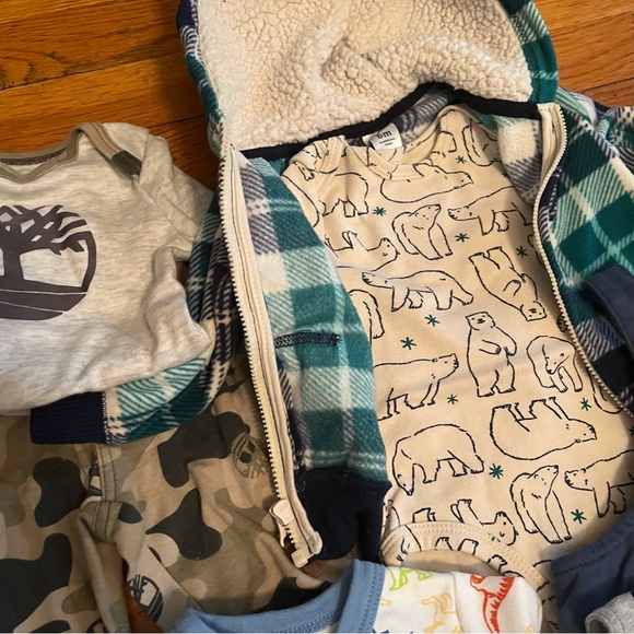Baby Boy Bundle 3-6 Months Clothes - Picture 4 of 9